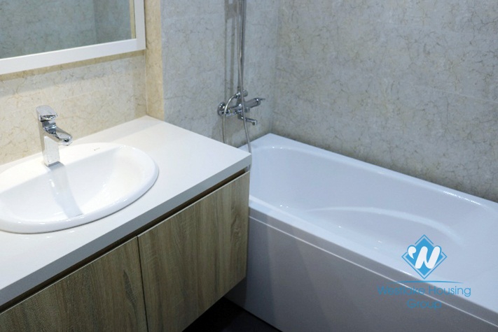A newly 1 bedroom apartment for rent in Hoang Hoa Tham, Ha noi